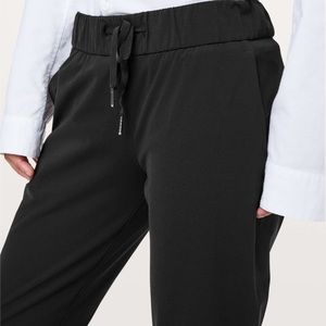 lululemon discontinued On The Fly Pant!!